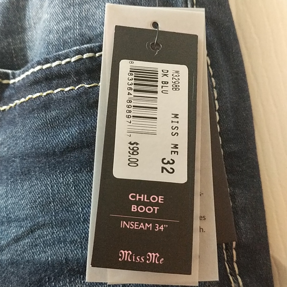 Miss Me jeans. Never worn. Actual size is 32